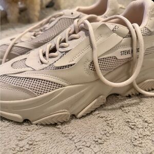 Steve Madden Women's Beige Sneakers